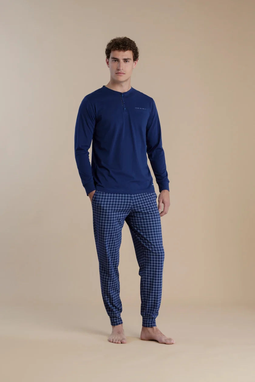 Pigiama uomo in cotone top manica lunga e pantalone lungo timeless FC3021 blu